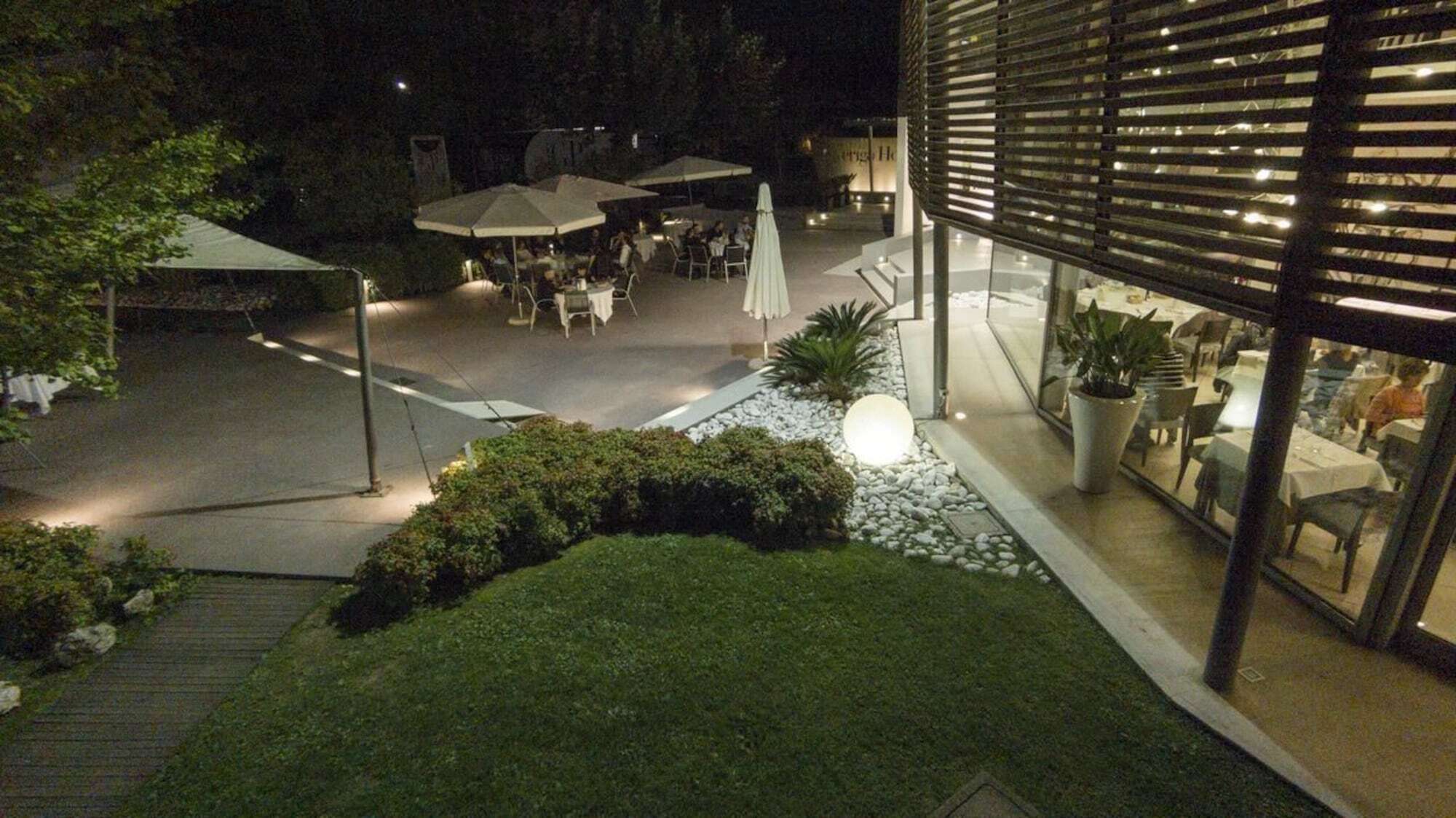 Inverigo Hotel Exteriör bild